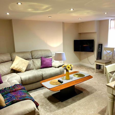 Elegant 2 Bed Apartment In Manchester Buitenkant foto