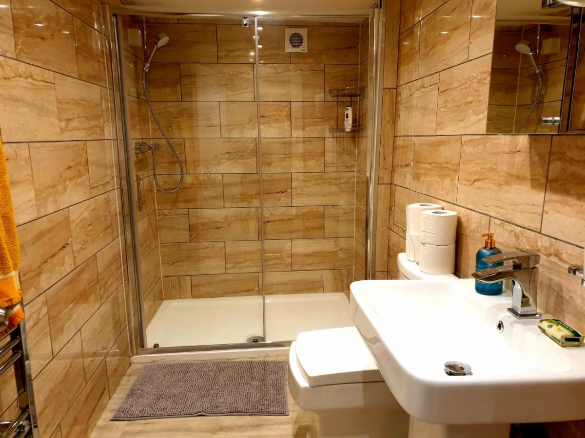 Elegant 2 Bed Apartment In Manchester Buitenkant foto