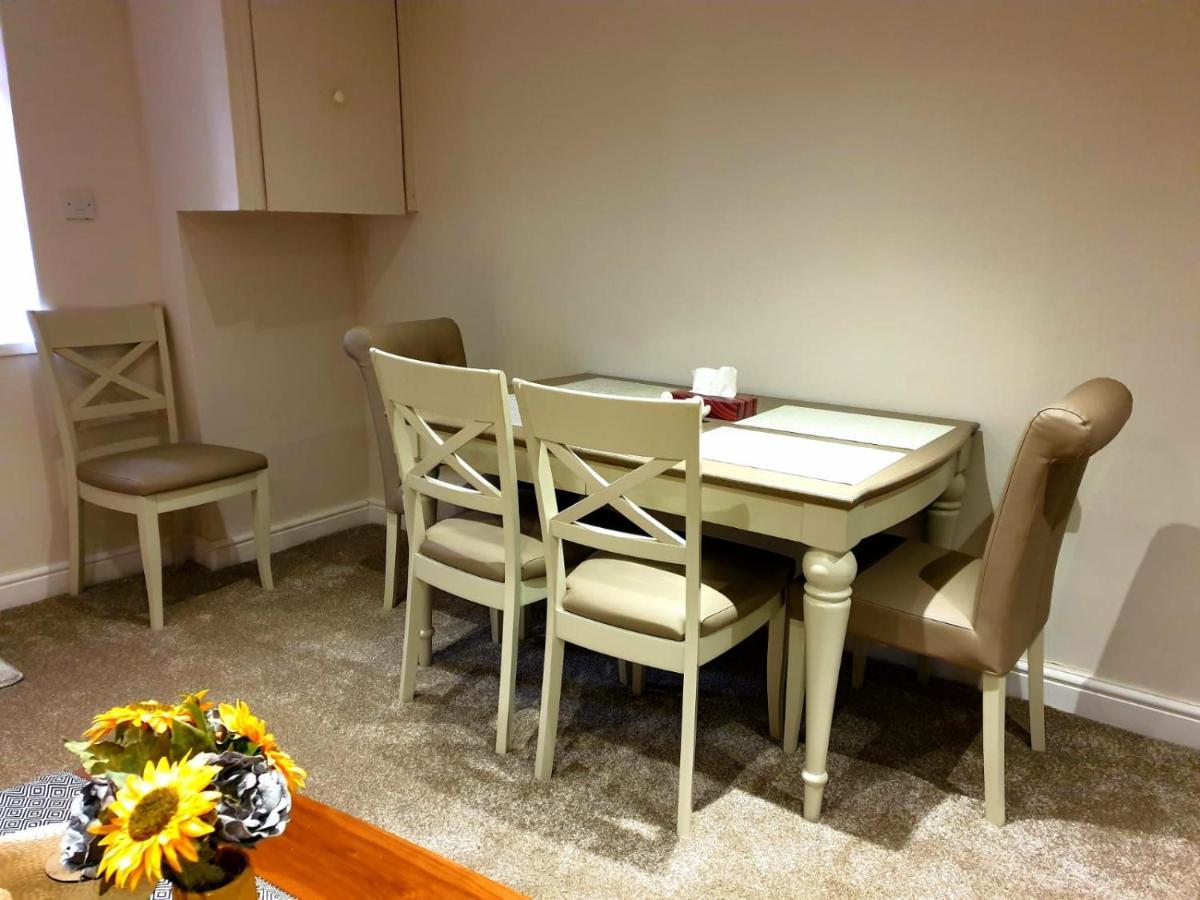 Elegant 2 Bed Apartment In Manchester Buitenkant foto